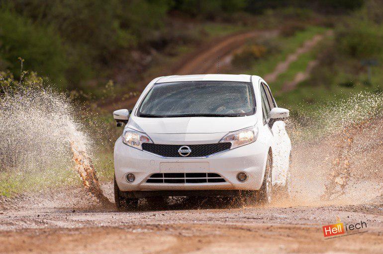 Nissan использует самоочистку автомобиля Nissan использует самоочистку автомобиля